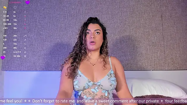 Snapshot of Salomeferreira_ chatting on 10-18-25, 05:03 Salomeferreira online show from 10-18-25, 05:03
