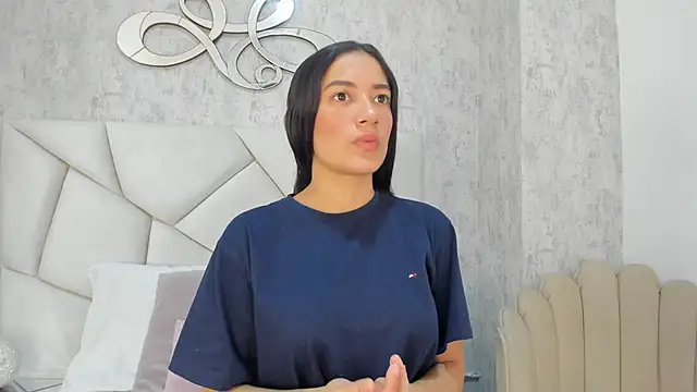 Skylerwhite02 online show from 11-09-25, 08:07