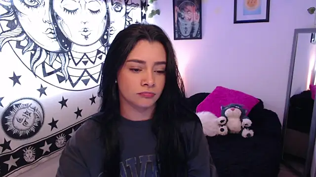 MarilynWhite  online show from 10-30-25, 08:53