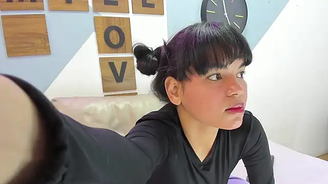 Snapshot of Angelina_rossy chatting on 09-21-25, 04:25 Angelina rossy online show from 09-21-25, 04:25
