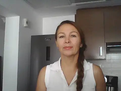 Snapshot of Avelinii chatting on 05-20-26, 07:25 Avelinii online show from 05-20-26, 07:25