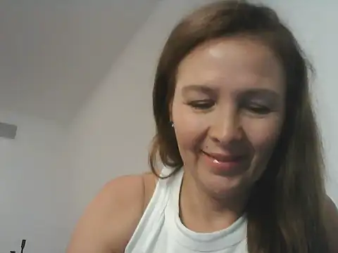 Snapshot of Avelinii chatting on 05-23-26, 06:12 Avelinii online show from 05-23-26, 06:12