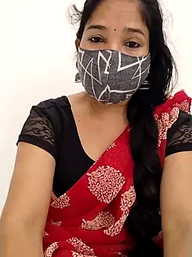 Snapshot of Girl_071 chatting on 10-11-25, 08:24 Girl 071 online show from 10-11-25, 08:24
