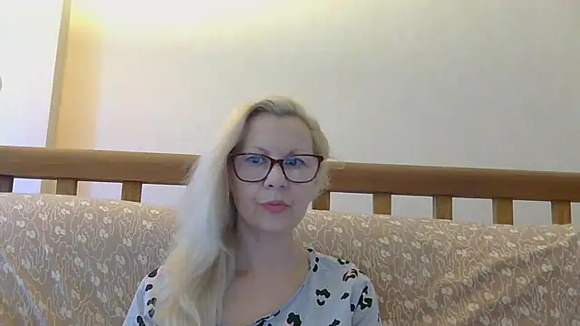 Snapshot of Olyris chatting on 07-06-26, 06:43 Olyris online show from 07-06-26, 06:43