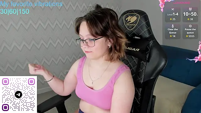 Mila  Cutee online show from 10-12-25, 01:48