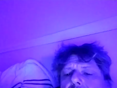 Snapshot of WiltedYeller chatting on 03-25-26, 06:08 WiltedYeller online show from 03-25-26, 06:08