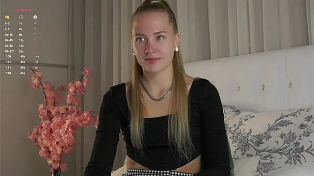 AlbaMesick online show from 09-19-25, 12:06