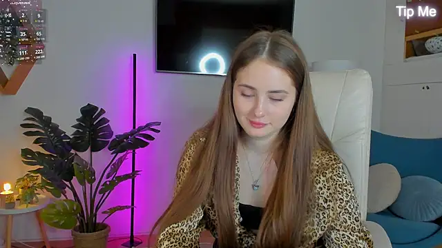 Sweet  Amily online show from 11-09-25, 08:45