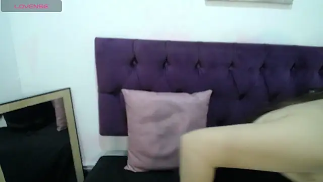 SofiaKitty-love online show from 10-08-25, 06:49