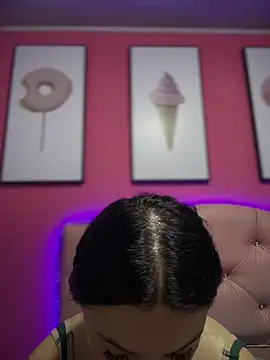 Megaan  More online show from 11-14-25, 02:10