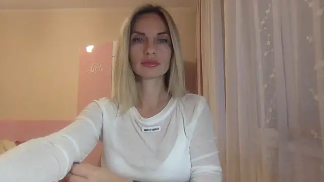 KarelliaStar online show from 10-24-25, 01:29