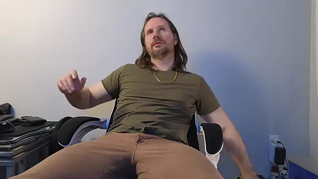 AlbinoAdonis online show from 03-11-26, 02:28