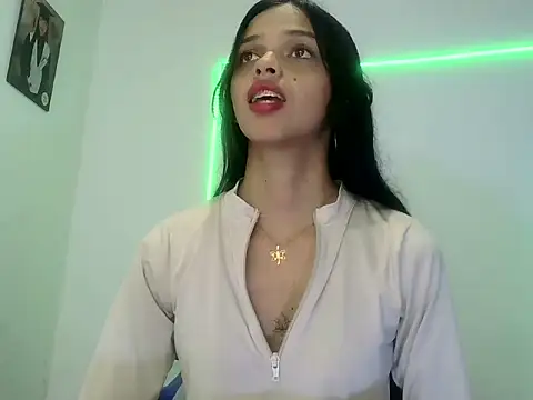 lucy babyy online show from 09-29-25, 03:28