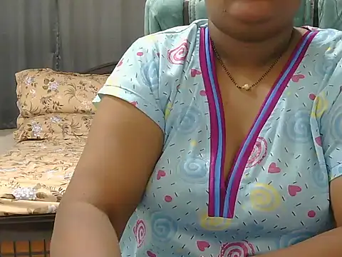 Snapshot of Nisha-telugu chatting on 05-24-26, 08:03 Nisha-telugu online show from 05-24-26, 08:03