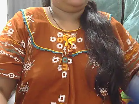 Snapshot of Nisha-telugu chatting on 06-05-26, 07:25 Nisha-telugu online show from 06-05-26, 07:25