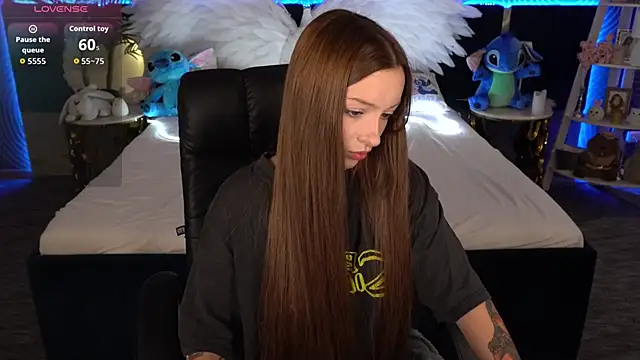 FoxyMayy online show from 10-23-25, 01:10