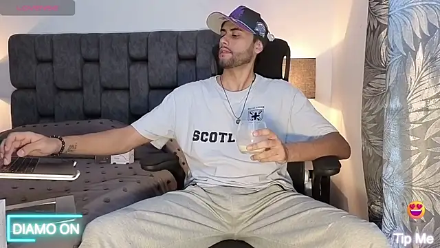 Thomas redcol online show from 10-01-25, 04:24