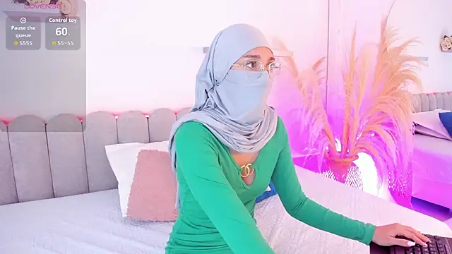 Ridwana  online show from 11-19-25, 11:54