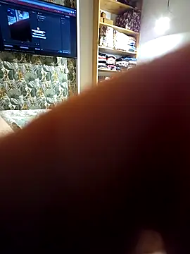 Snapshot of roi-du-silence chatting on 11-07-25, 11:38 roi-du-silence online show from 11-07-25, 11:38