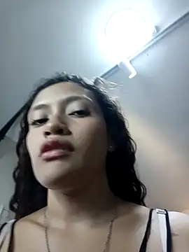 ArielBlossom    online show from 02-06-26, 08:23