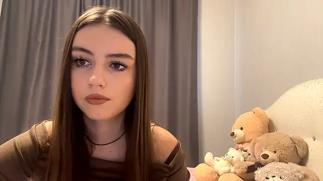 CatherinDream online show from 10-28-25, 03:21