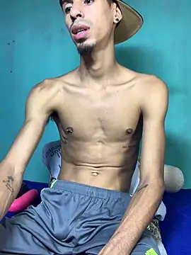 Snapshot of Alexx_1214 chatting on 09-22-25, 02:13 Alexx 1214 online show from 09-22-25, 02:13