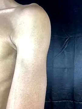 Snapshot of Alexx_1214 chatting on 10-07-25, 04:59 Alexx 1214 online show from 10-07-25, 04:59