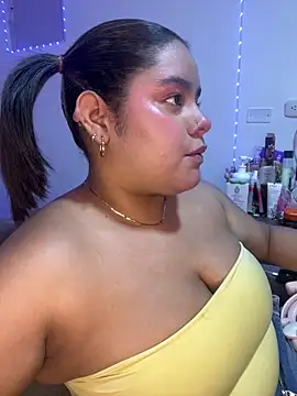Anabelle 00  online show from 06-18-26, 04:02
