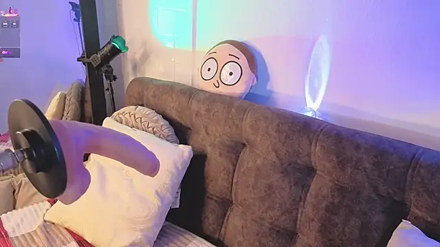 ashlynnlowe  online show from 03-03-26, 10:15