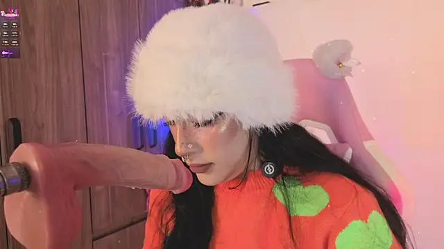ashlynnlowe  online show from 07-13-26, 10:12