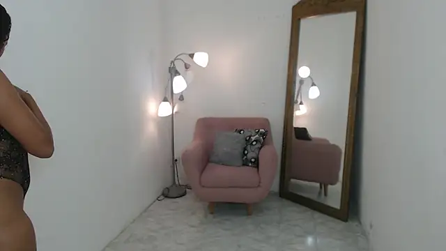 Snapshot of tatiana_oconell22 chatting on 04-22-26, 02:14 tatiana oconell22 online show from 04-22-26, 02:14