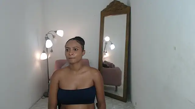 Snapshot of tatiana_oconell22 chatting on 06-11-26, 06:11 tatiana oconell22 online show from 06-11-26, 06:11