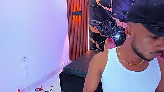 Lucky boys  X online show from 09-18-25, 11:45