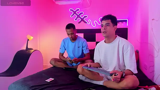 Lucky boys  X online show from 09-25-25, 11:58