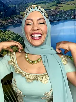 Snapshot of _hafsa_ chatting on 12-02-25, 04:13 hafsa online show from 12-02-25, 04:13