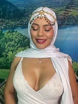 Snapshot of _hafsa_ chatting on 12-03-25, 03:32 hafsa online show from 12-03-25, 03:32