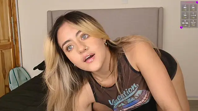 MaryMoon  online show from 12-16-25, 12:15