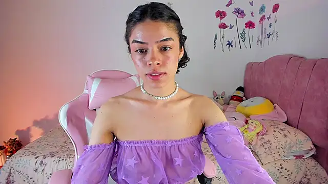Snapshot of maddy_parker__ chatting on 06-10-26, 11:24 maddy parker online show from 06-10-26, 11:24