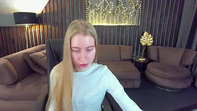 Alina Blonde online show from 02-27-26, 06:35