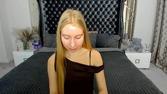 Alina Blonde online show from 05-28-26, 11:40