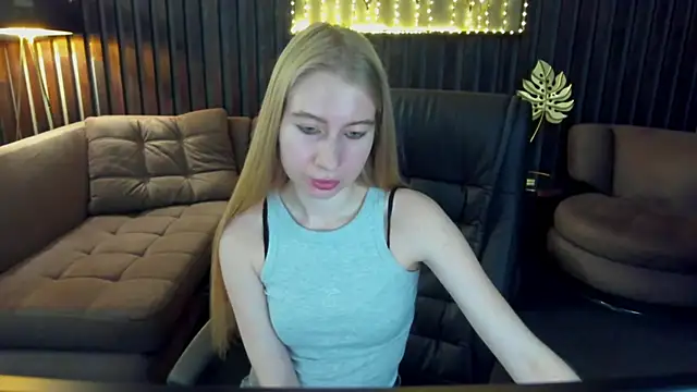 Alina Blonde online show from 06-06-26, 05:34