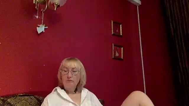 Snapshot of Zeyona chatting on 07-24-26, 05:16 Zeyona online show from 07-24-26, 05:16