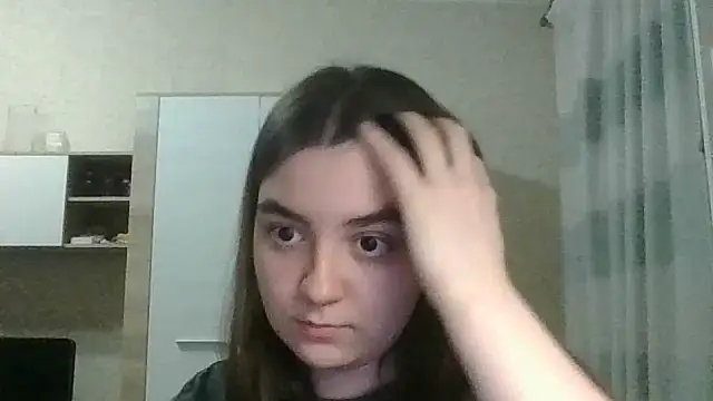 Snapshot of Farynaa chatting on 07-25-26, 08:17 Farynaa online show from 07-25-26, 08:17