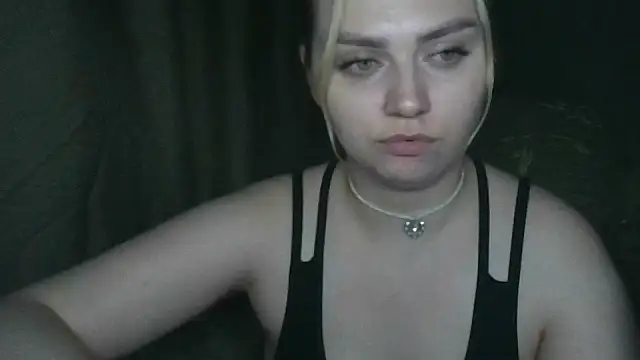 Snapshot of Avarisi chatting on 07-26-26, 06:04 Avarisi online show from 07-26-26, 06:04