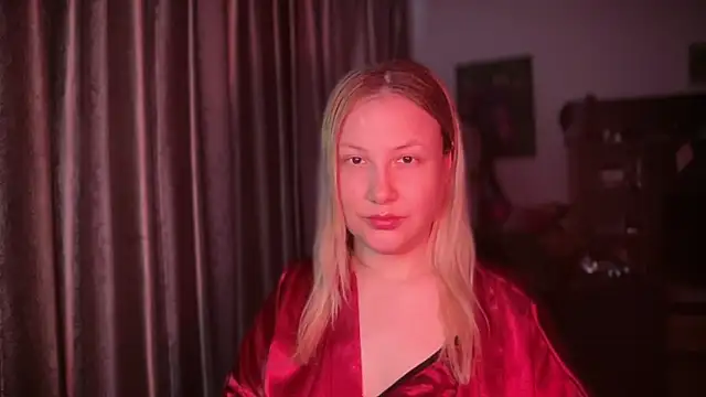 BikiHellena online show from 06-10-26, 04:23
