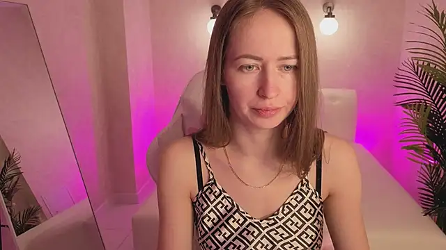 Snapshot of bella_li__ chatting on 01-17-26, 01:10 bella li online show from 01-17-26, 01:10