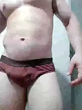 Snapshot of brankinho28 chatting on 09-16-25, 01:06 brankinho28 online show from 09-16-25, 01:06