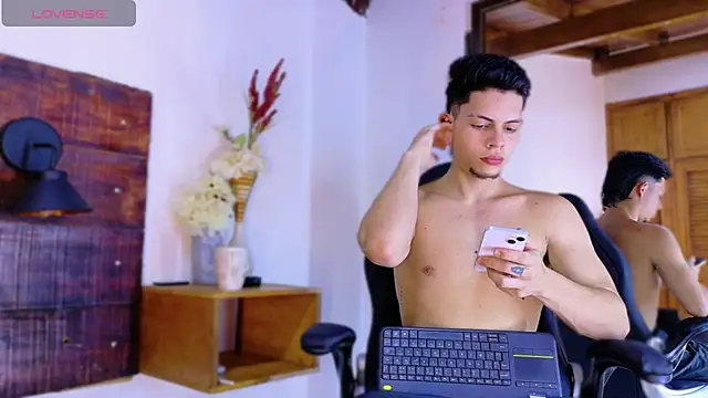 JhosuaVega online show from 04-12-26, 07:08