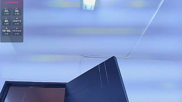 ValeryCortezm online show from 11-30-25, 12:47