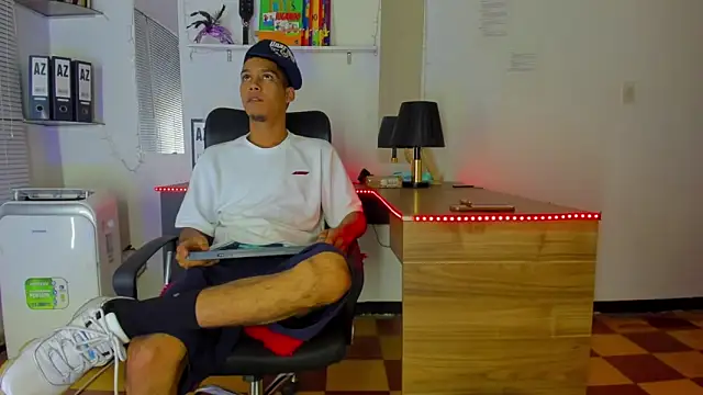 xxKamadevaxx online show from 11-07-25, 12:49